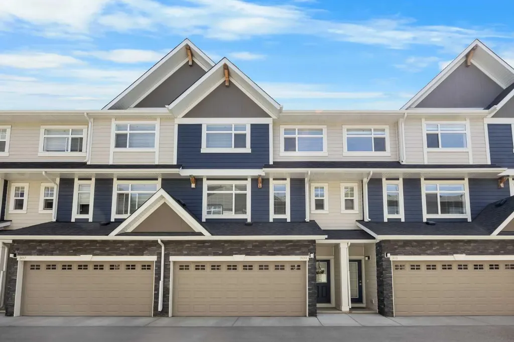 309 Wentworth Row SW Calgary AB T3H 1W7