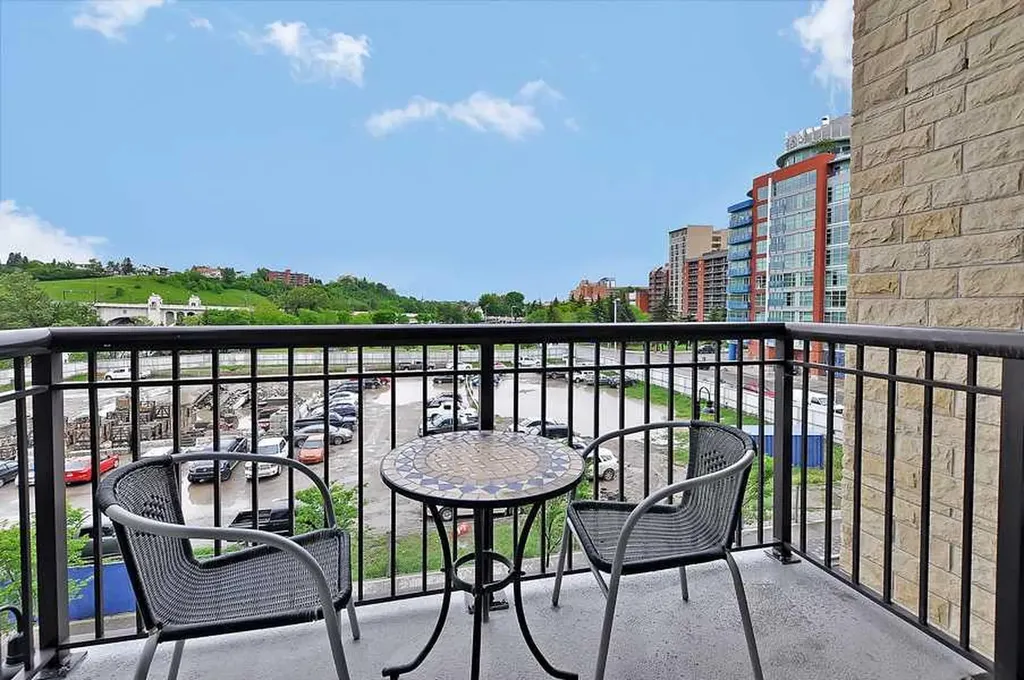 222 Riverfront Avenue SW Calgary AB T2P 0W3