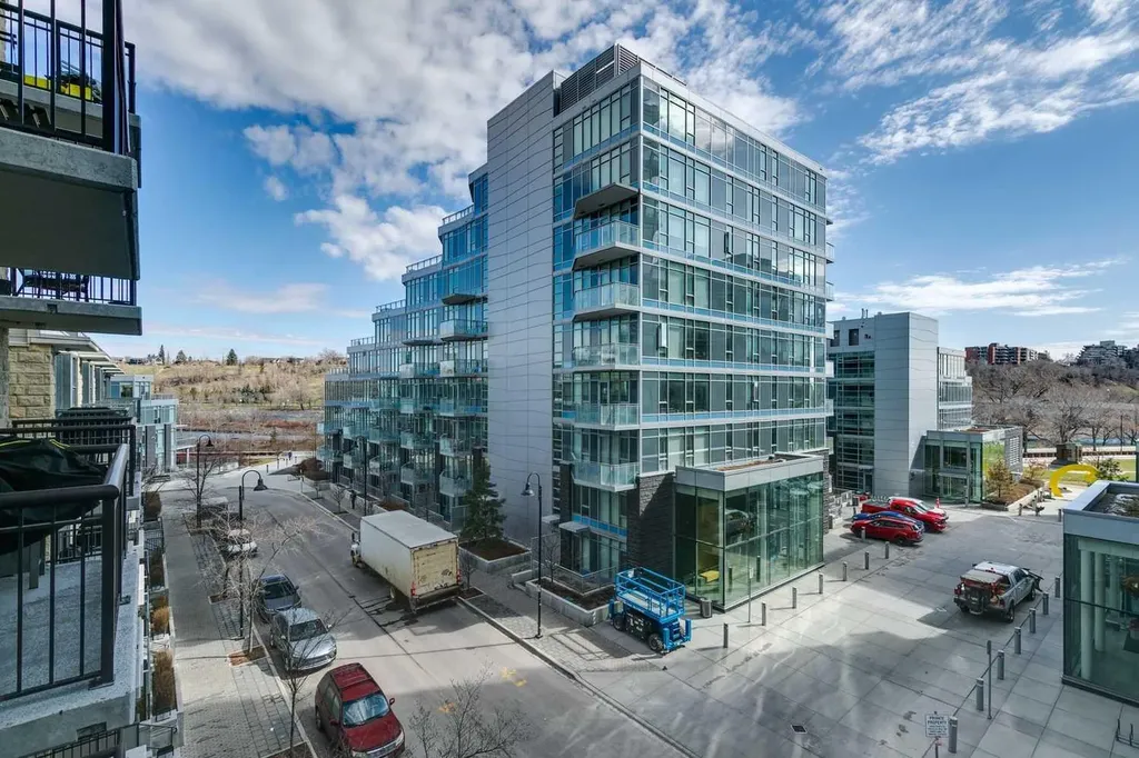 222 Riverfront Avenue SW Calgary AB T2P 0W3
