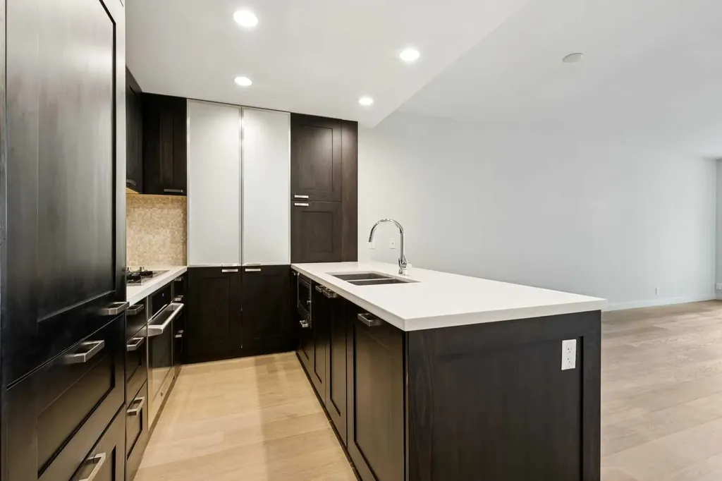 222 Riverfront Avenue SW Calgary AB T2P 0W3