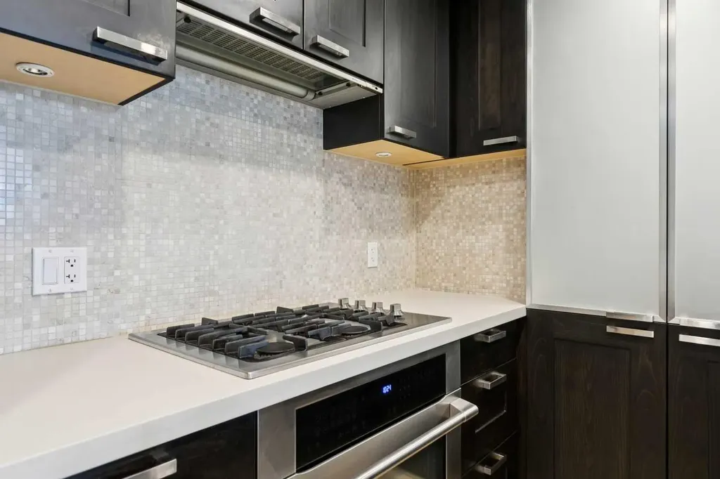 222 Riverfront Avenue SW Calgary AB T2P 0W3