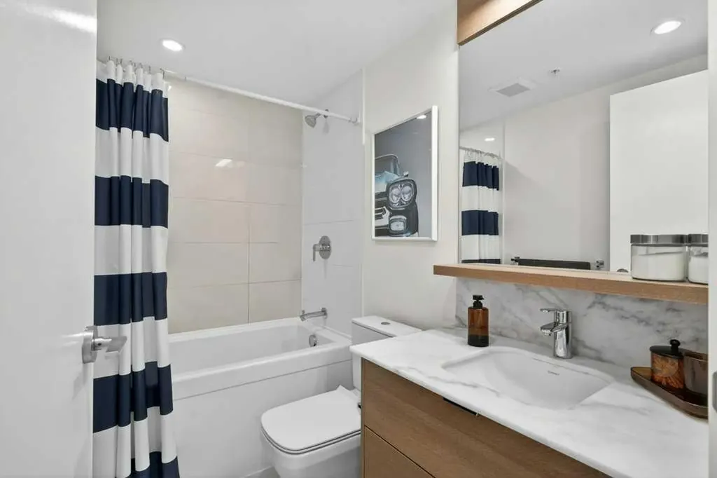 108 Waterfront Court SW Calgary AB T2P 1K7
