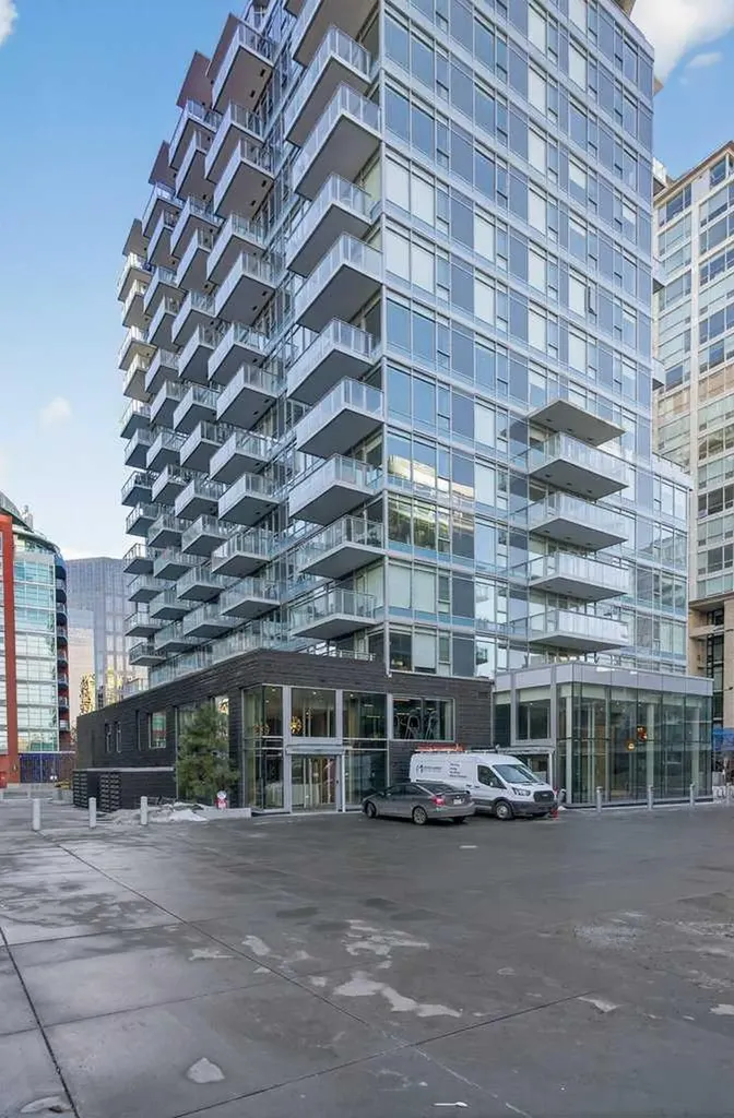 108 Waterfront Court SW Calgary AB T2P 1K7