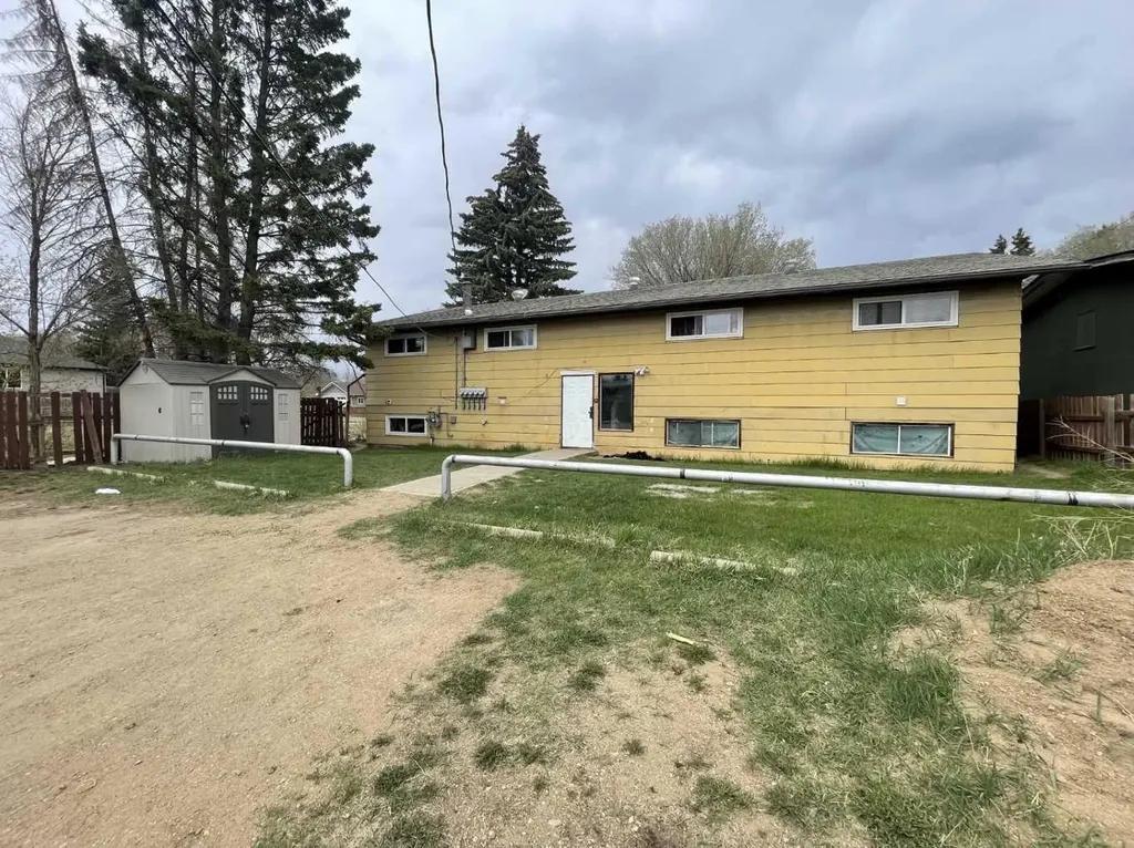 4715 45 Street Lloydminster SK S9V0H6