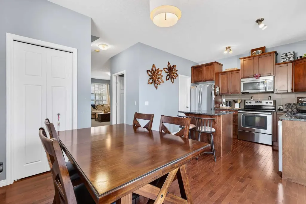 209 Sandford Place NW Langdon AB T0J 1X2