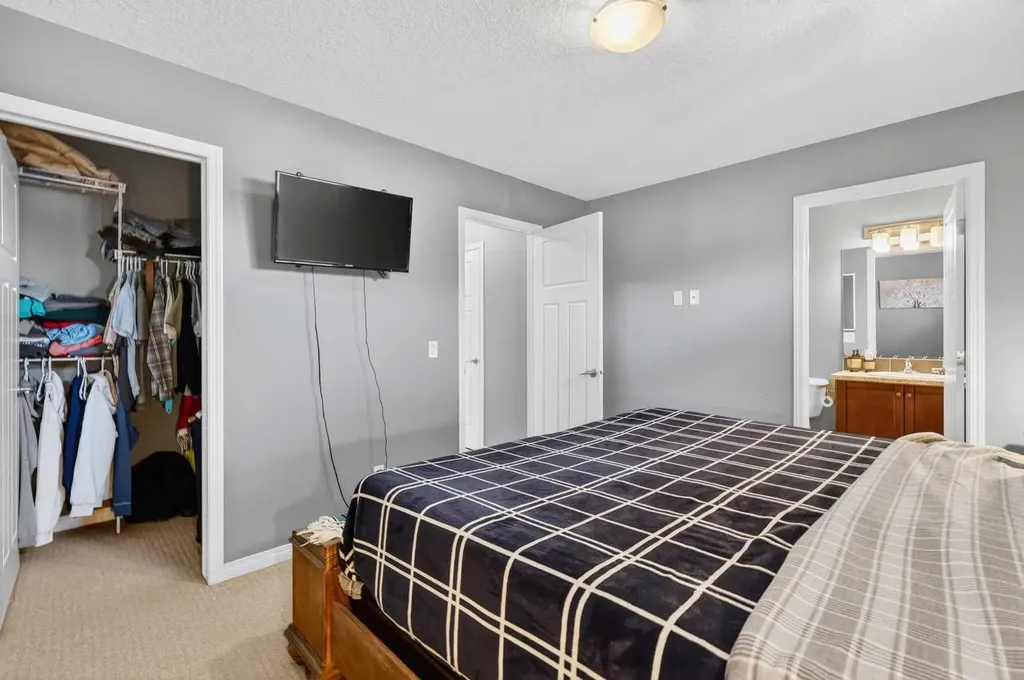 209 Sandford Place NW Langdon AB T0J 1X2