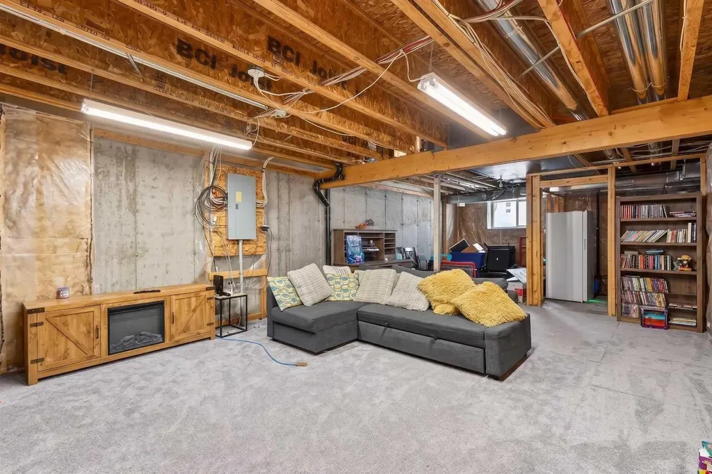 209 Sandford Place NW Langdon AB T0J 1X2
