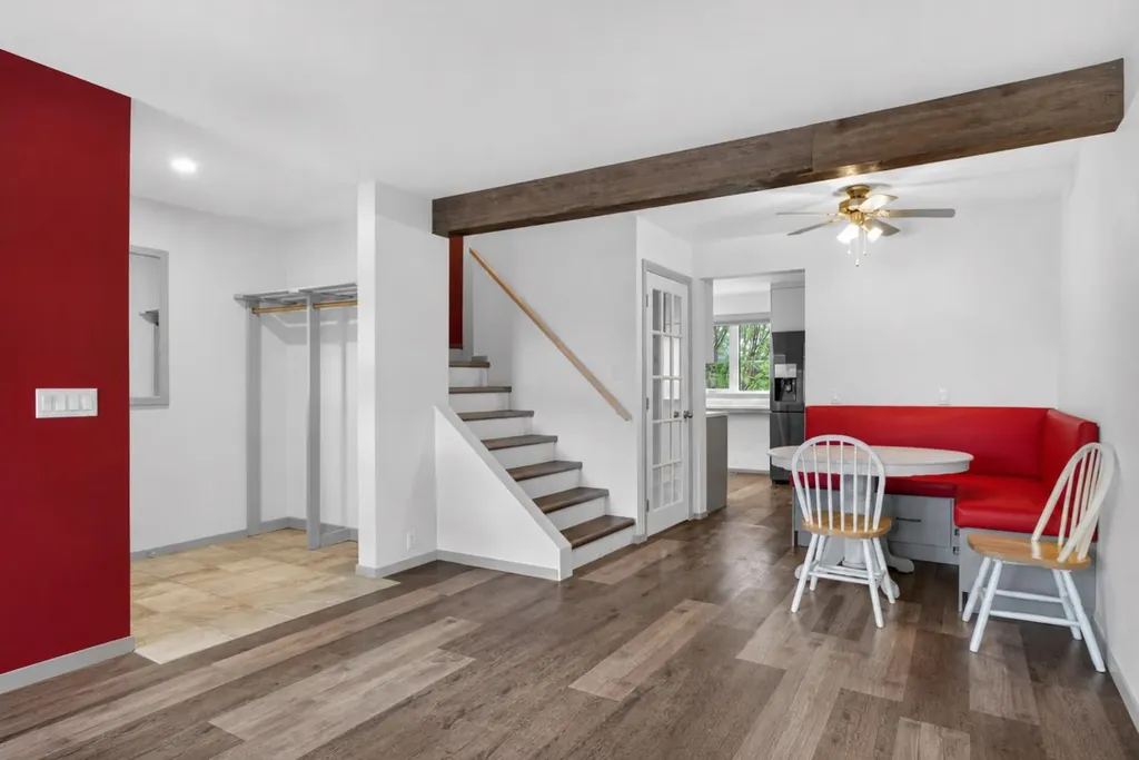 23 Bermuda Place NW Calgary AB T3K 1H4