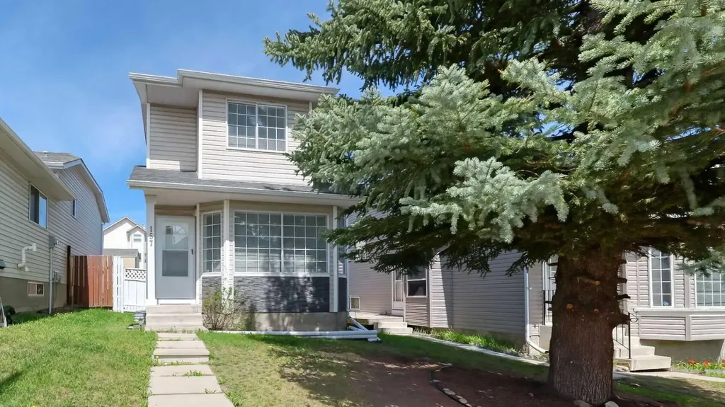 157 Harvest Gold Heights NE Calgary AB T3K 4H2