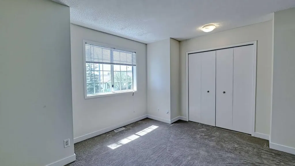 157 Harvest Gold Heights NE Calgary AB T3K 4H2