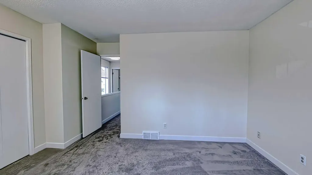 157 Harvest Gold Heights NE Calgary AB T3K 4H2