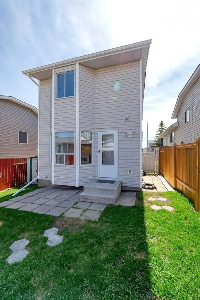157 Harvest Gold Heights NE Calgary AB T3K 4H2