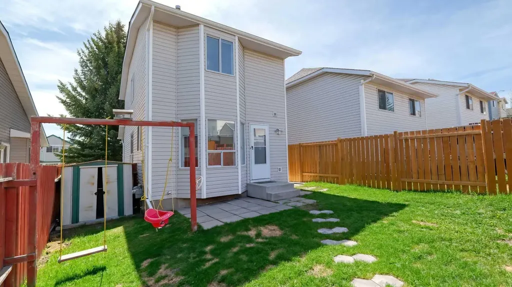 157 Harvest Gold Heights NE Calgary AB T3K 4H2