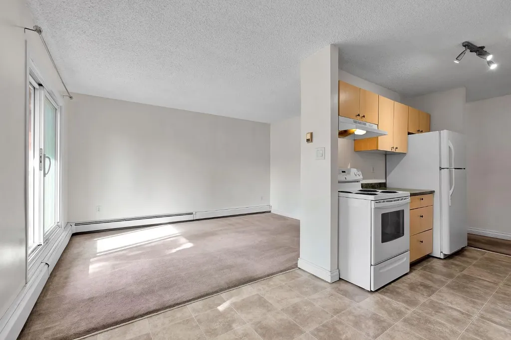 11620 Elbow Drive SW Calgary AB T2W 3L6