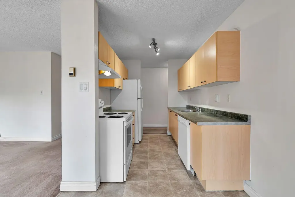 11620 Elbow Drive SW Calgary AB T2W 3L6