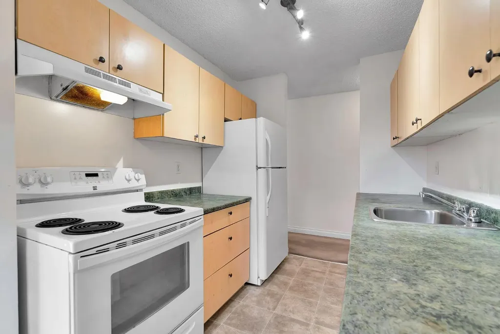 11620 Elbow Drive SW Calgary AB T2W 3L6