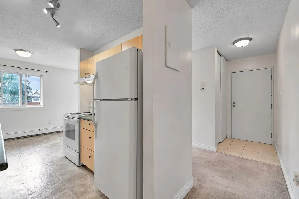 11620 Elbow Drive SW Calgary AB T2W 3L6