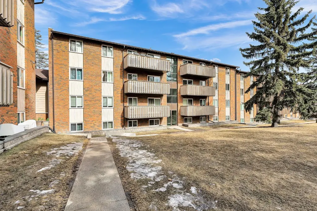 11620 Elbow Drive SW Calgary AB T2W 3L6