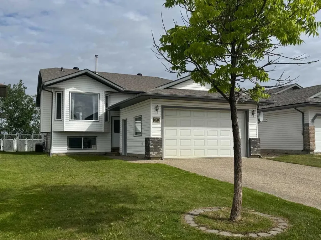 171 Pinnacle Way Grande Prairie AB T8W 2S9