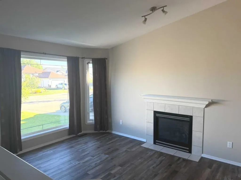 171 Pinnacle Way Grande Prairie AB T8W 2S9