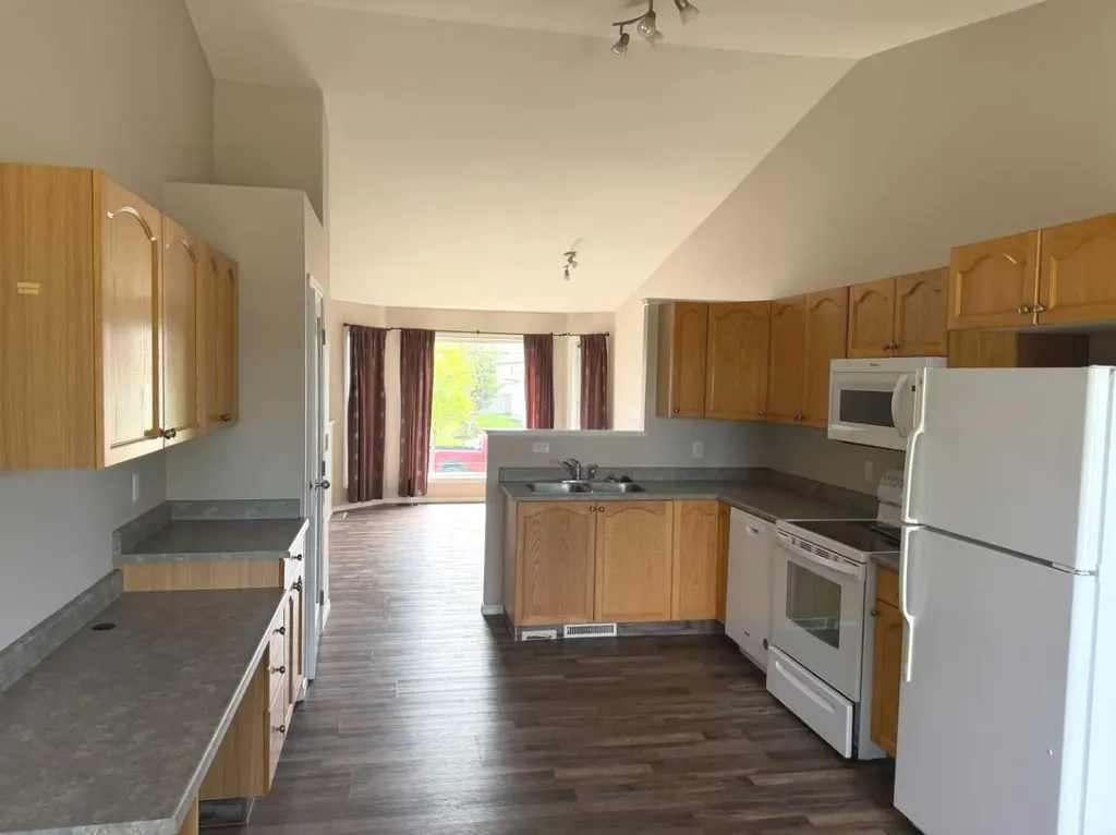 171 Pinnacle Way Grande Prairie AB T8W 2S9
