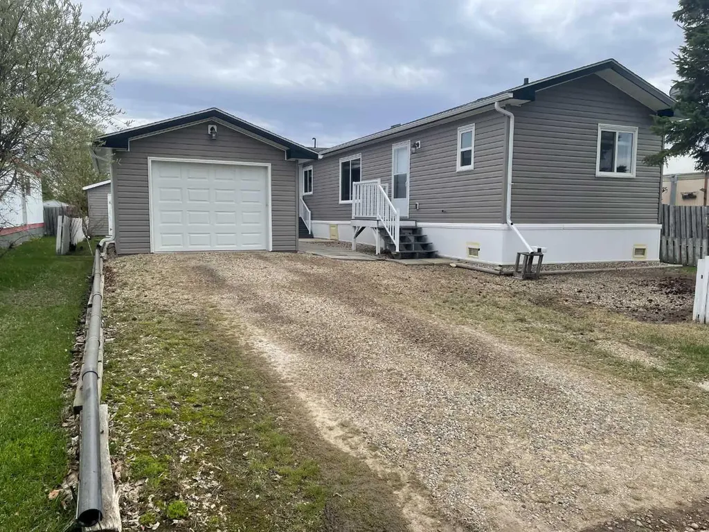 10305 101 Street Fairview AB T0H 1L0