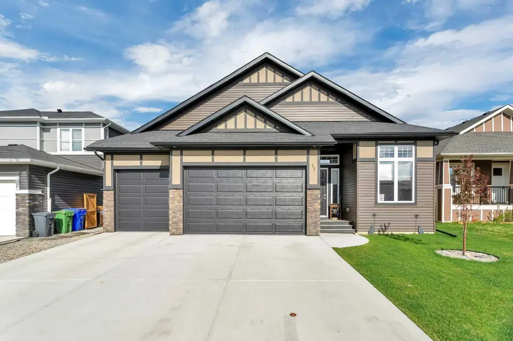 11 Vireo Avenue Olds AB T4H 0G2