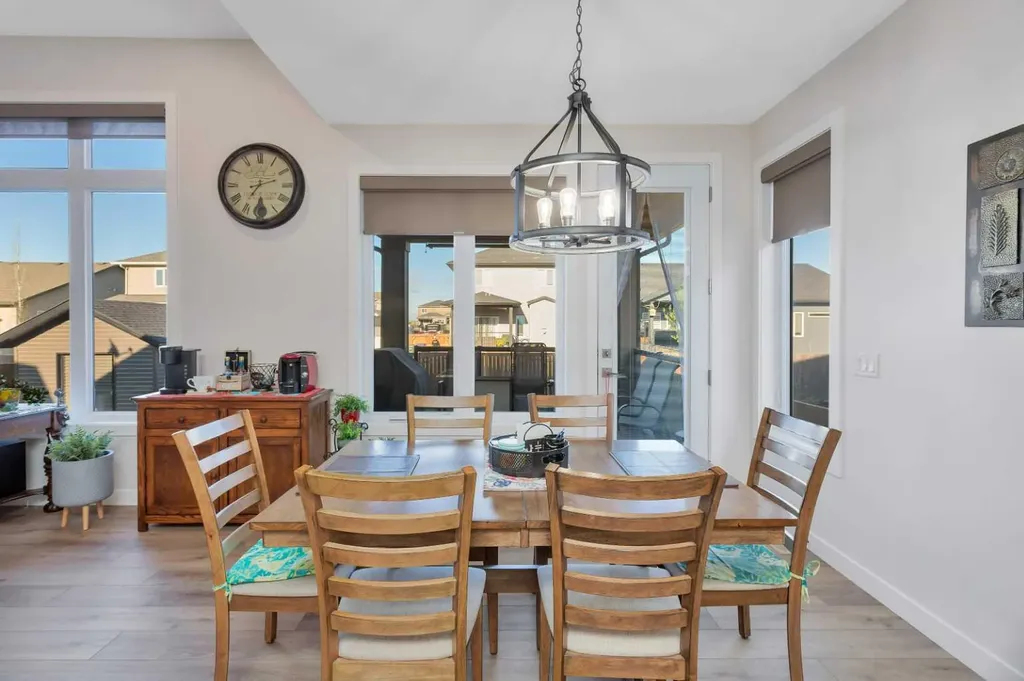 11 Vireo Avenue Olds AB T4H 0G2