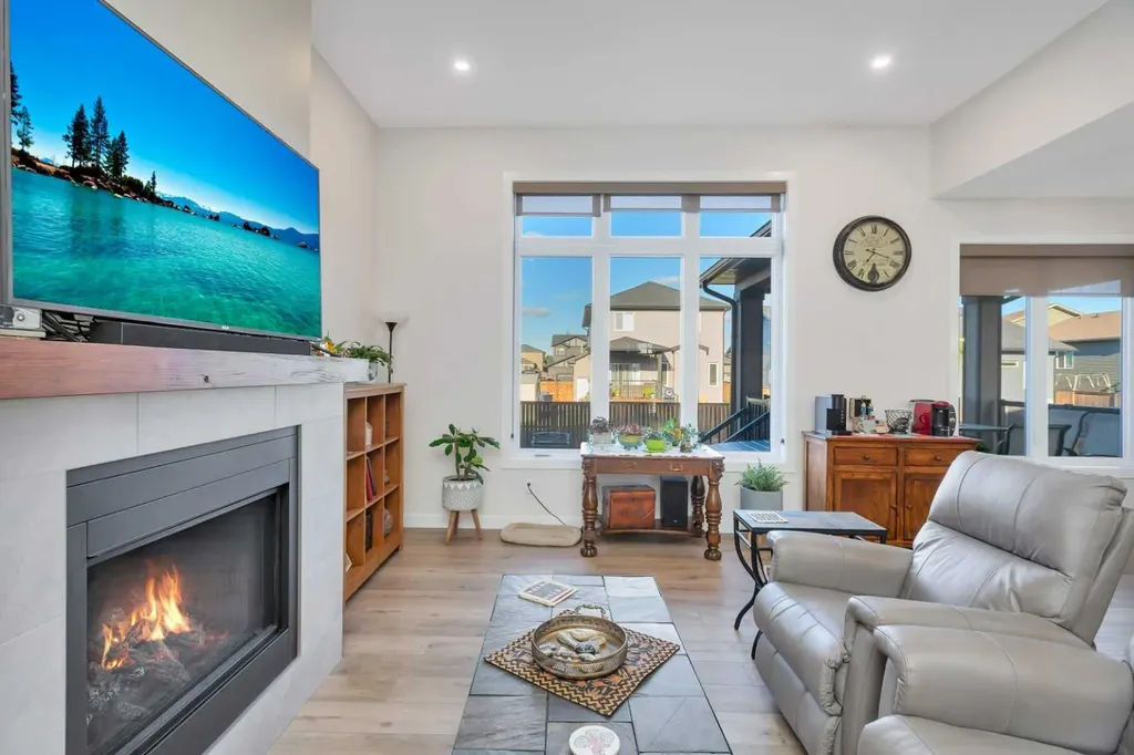 11 Vireo Avenue Olds AB T4H 0G2