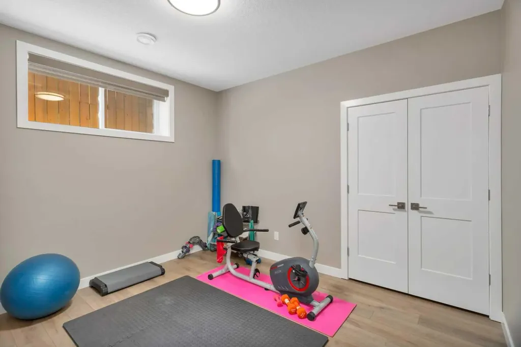 11 Vireo Avenue Olds AB T4H 0G2