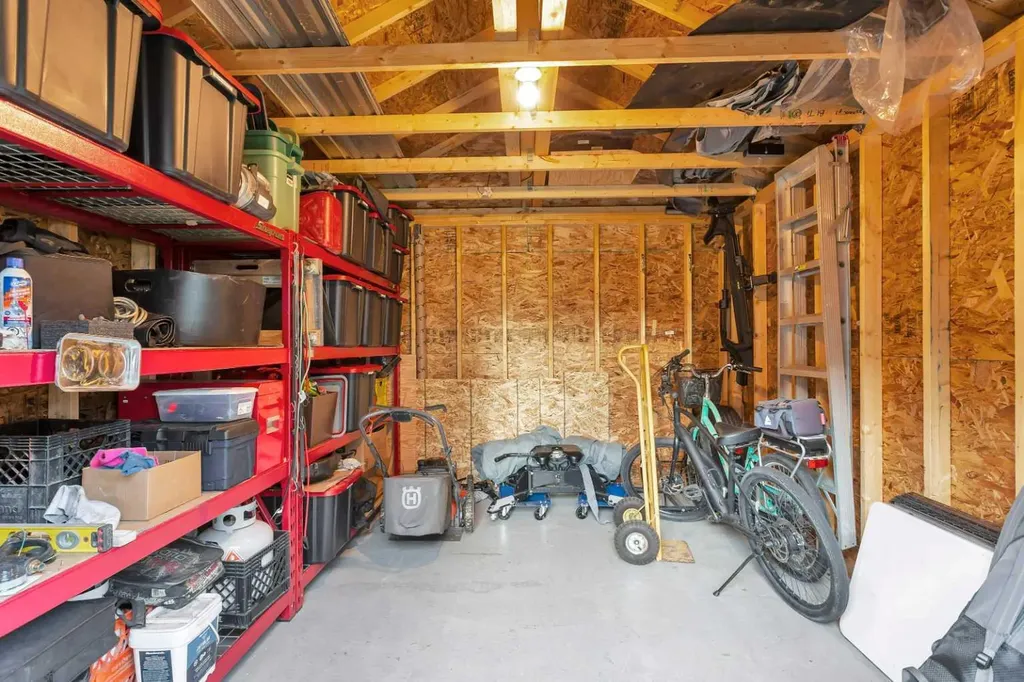 11 Vireo Avenue Olds AB T4H 0G2