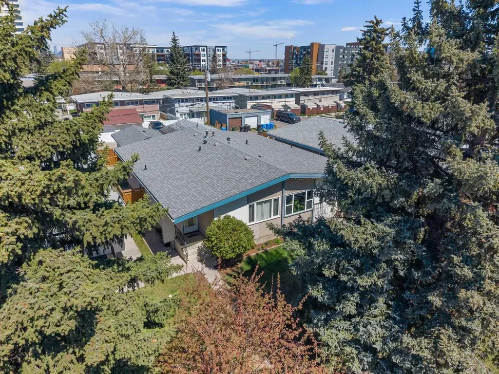 630 69 Avenue SW Calgary AB T2V 0N9