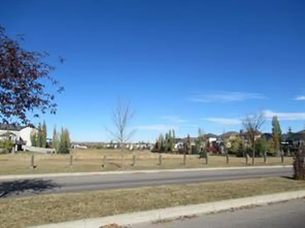 105 Cimarron Park Circle Okotoks AB T1S 2H5