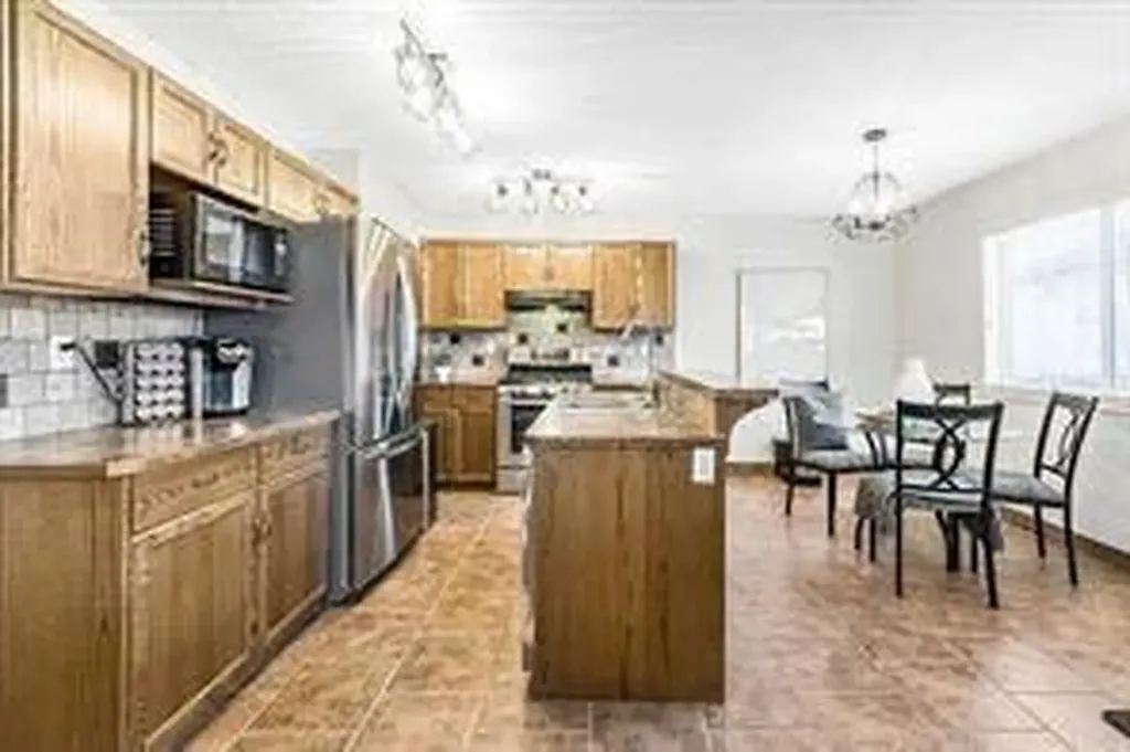 105 Cimarron Park Circle Okotoks AB T1S 2H5