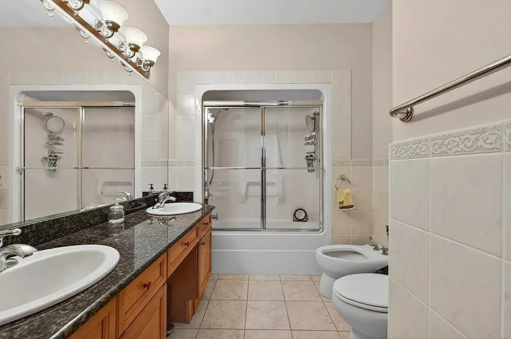 64240 266 Avenue E Rural Foothills County AB T1S 4L9