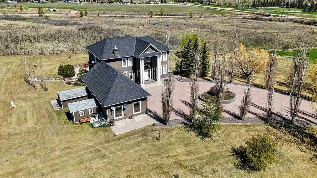 64240 266 Avenue E Rural Foothills County AB T1S 4L9