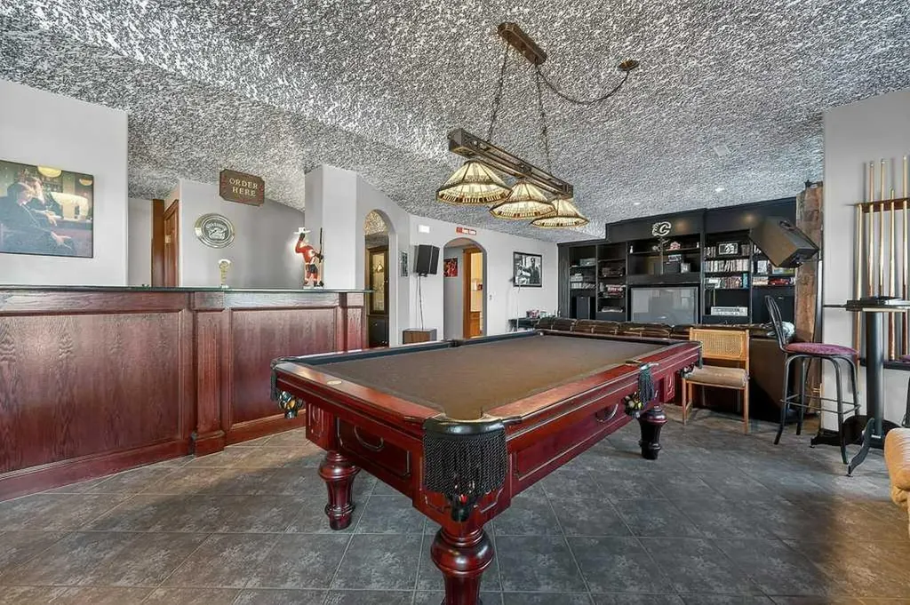 64240 266 Avenue E Rural Foothills County AB T1S 4L9
