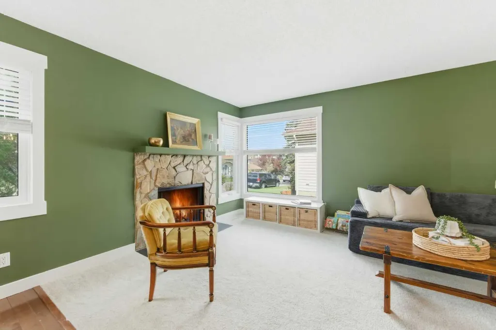 35 Millbank Road SW Calgary AB T2Y 2B6