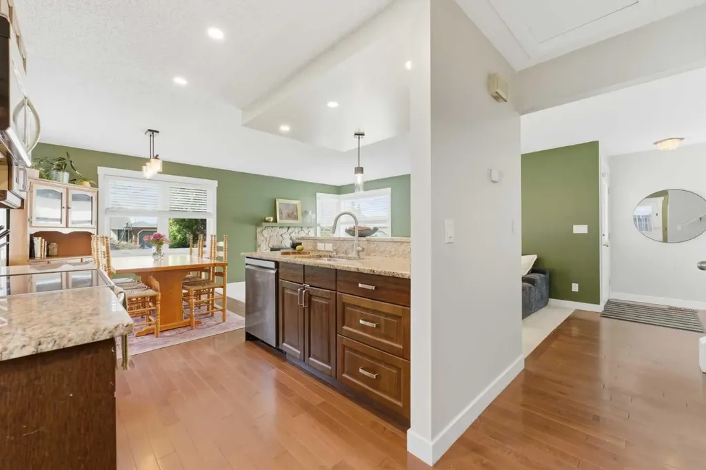 35 Millbank Road SW Calgary AB T2Y 2B6