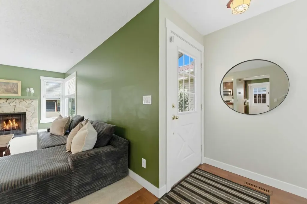35 Millbank Road SW Calgary AB T2Y 2B6