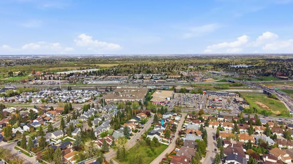 35 Millbank Road SW Calgary AB T2Y 2B6