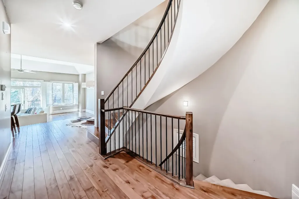 55 Aspen Meadows Green SW Calgary AB T3H 5J9