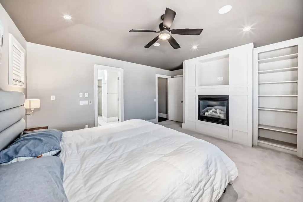 55 Aspen Meadows Green SW Calgary AB T3H 5J9