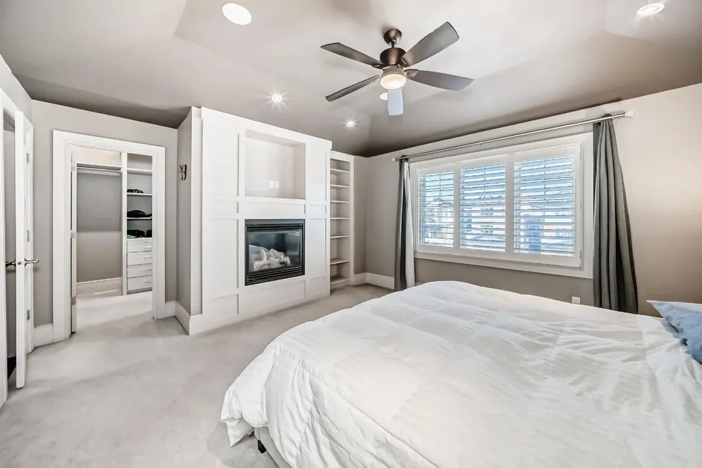 55 Aspen Meadows Green SW Calgary AB T3H 5J9