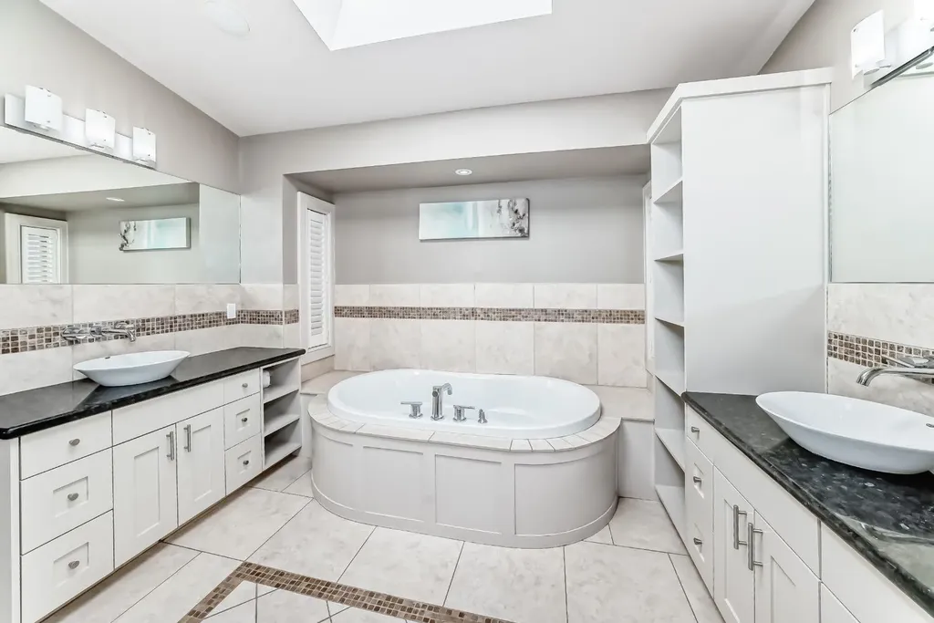 55 Aspen Meadows Green SW Calgary AB T3H 5J9