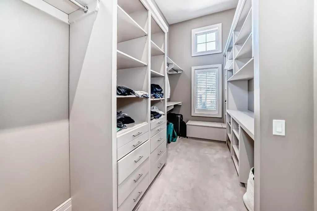 55 Aspen Meadows Green SW Calgary AB T3H 5J9
