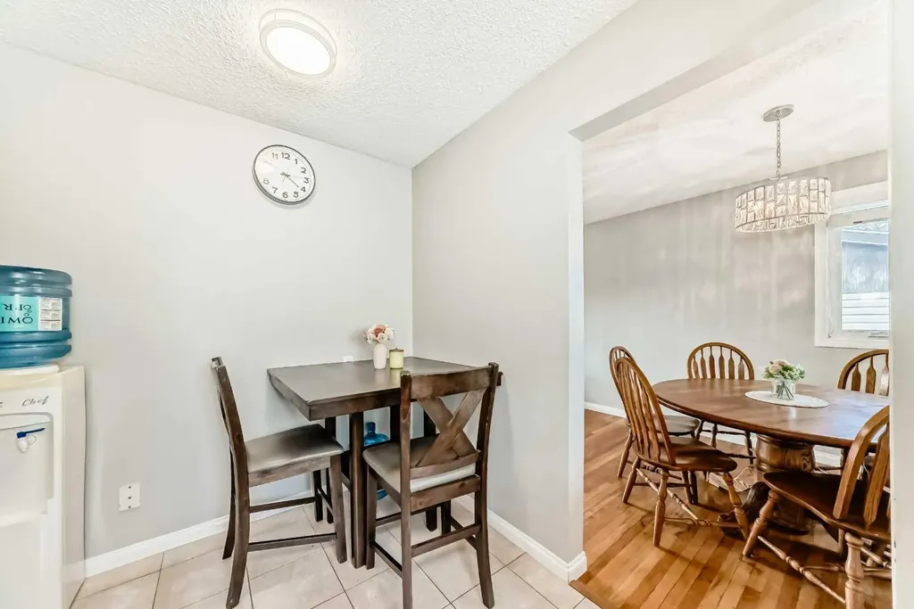 5104 Marshall Road NE Calgary AB T2A 2Y9