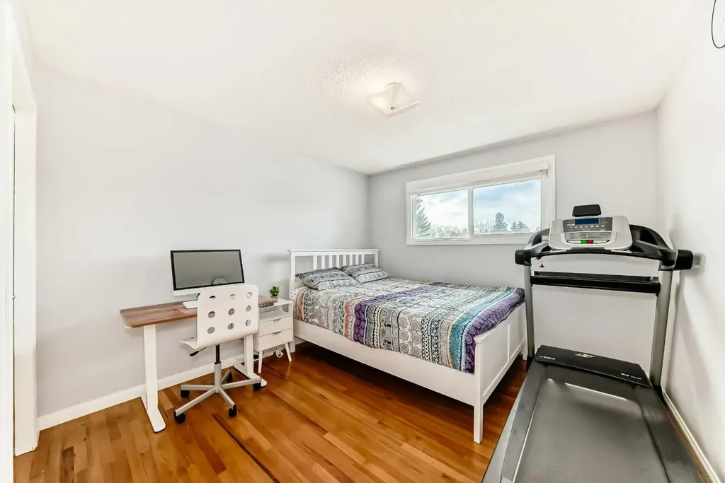 5104 Marshall Road NE Calgary AB T2A 2Y9