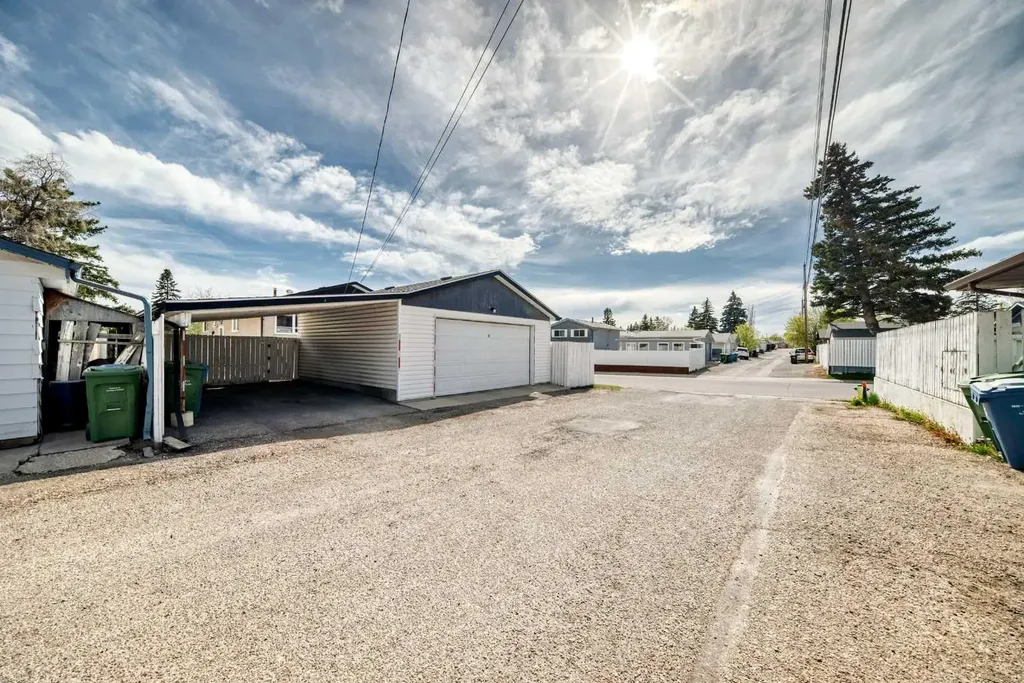 5104 Marshall Road NE Calgary AB T2A 2Y9