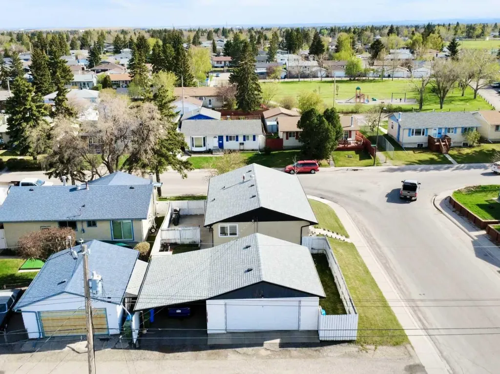 5104 Marshall Road NE Calgary AB T2A 2Y9
